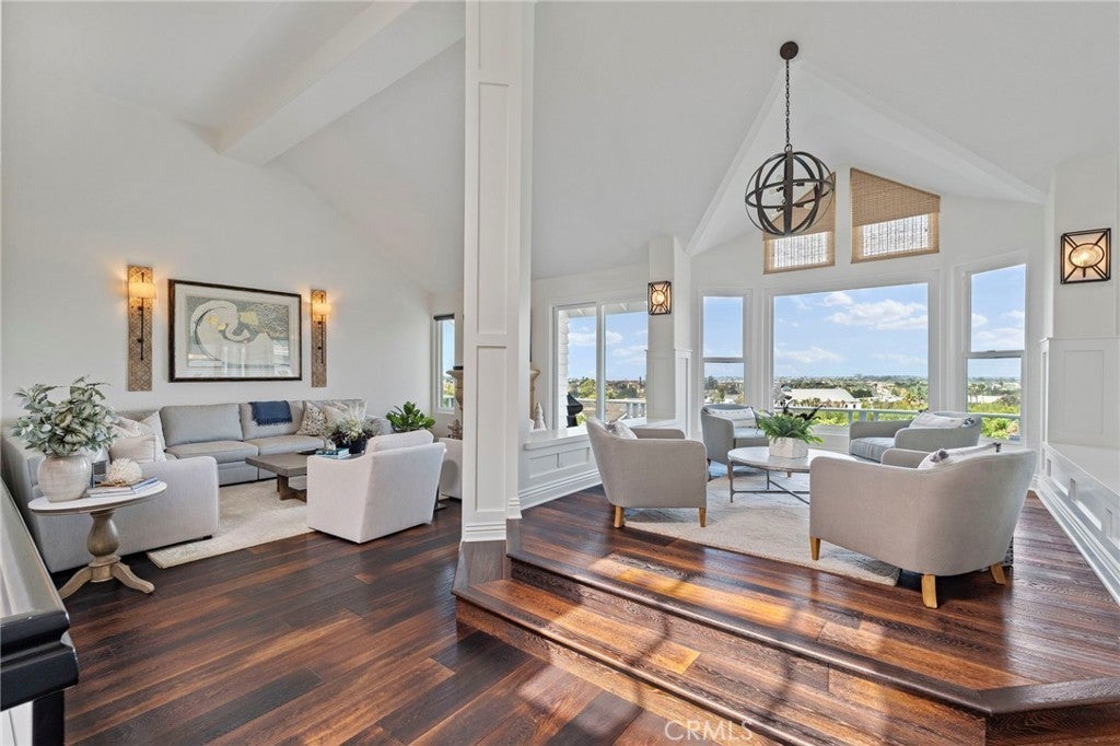 Photo of Listing #NP25253171