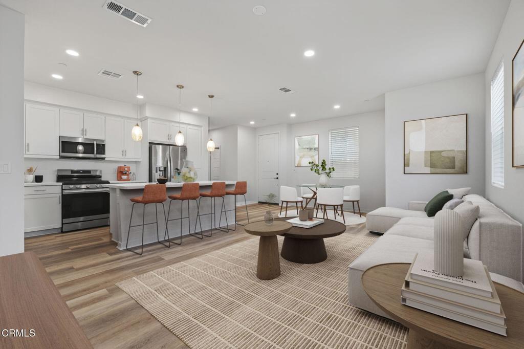 Photo of Listing #V1-33299