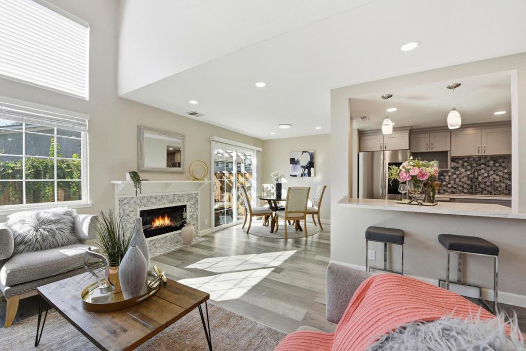 Photo of Listing #ML82027159