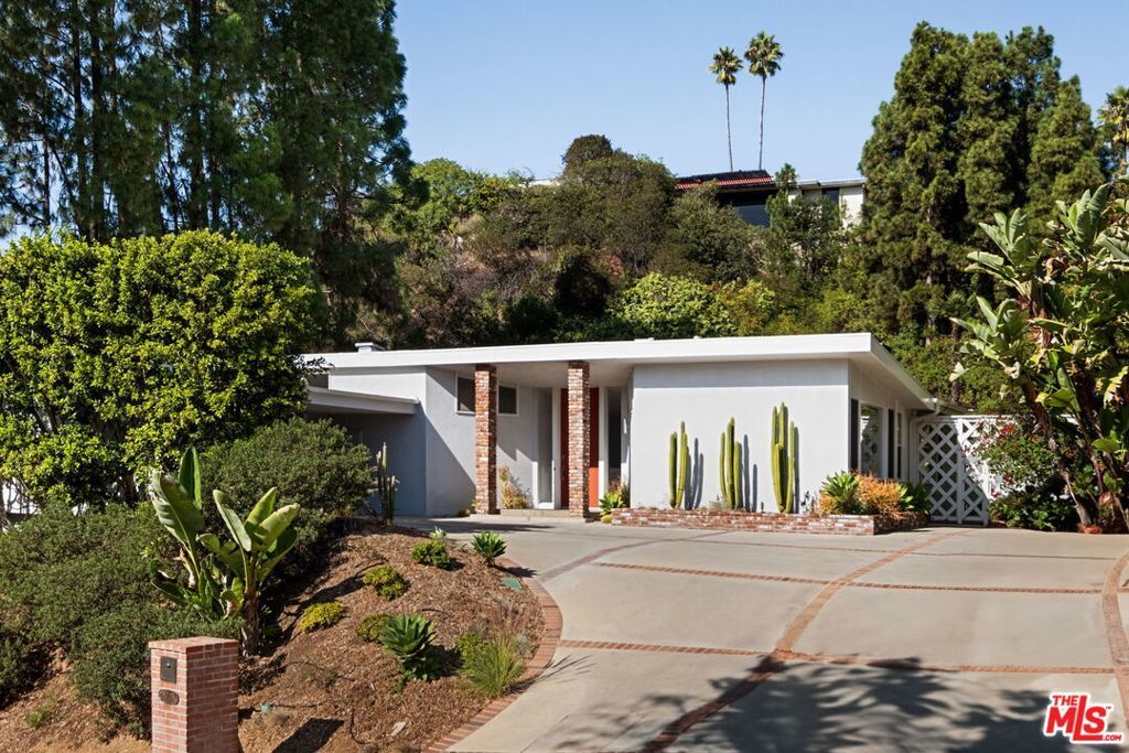 Photo of Listing #25617057