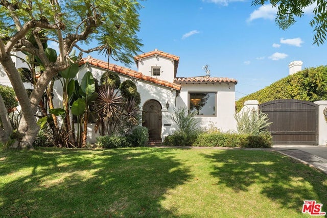 10465 Kinnard Avenue, Los Angeles