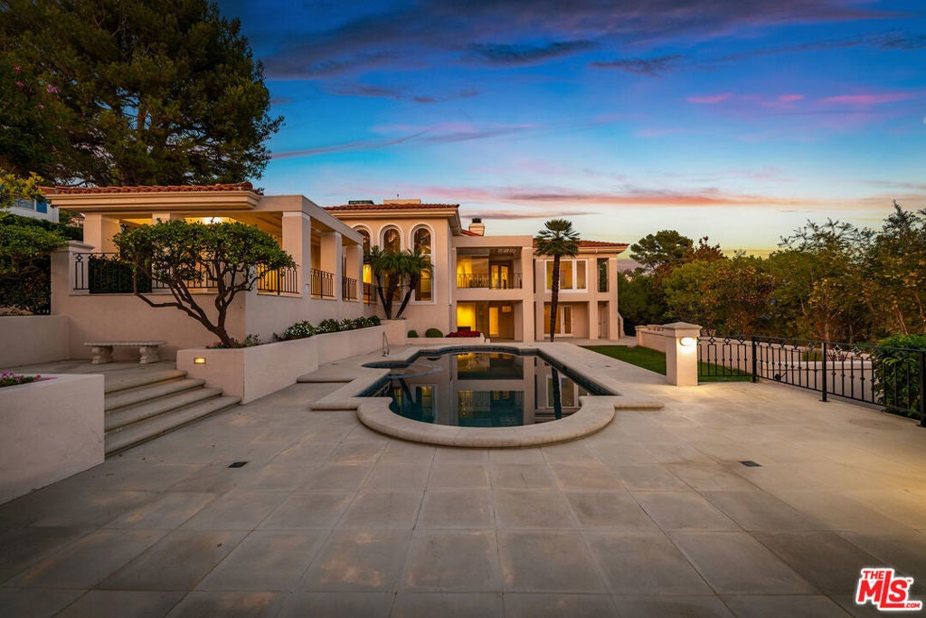 Photo of Listing #25617217