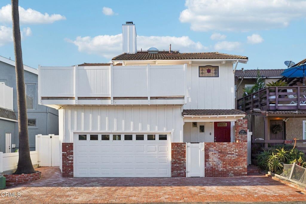 Photo of Listing #V1-33302