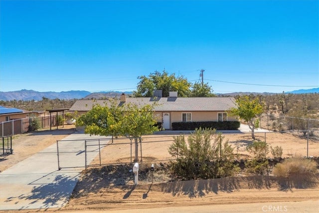 58169 Canterbury, Yucca Valley
