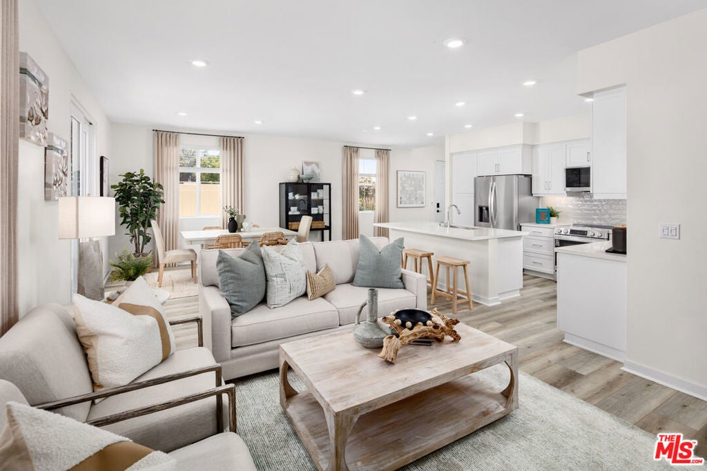 Photo of Listing #25611651