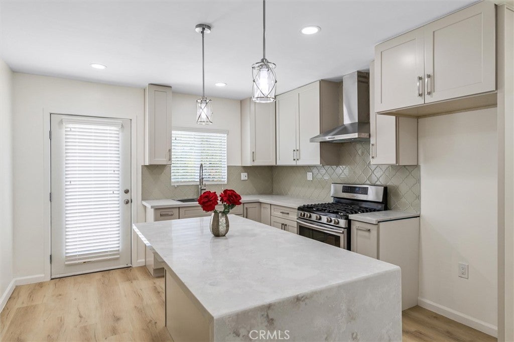 Photo of Listing #PW25258068