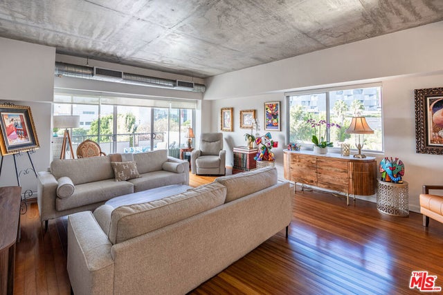 1155 N La Cienega Boulevard # 814, West Hollywood