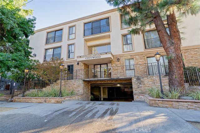 15344 Weddington, Sherman Oaks