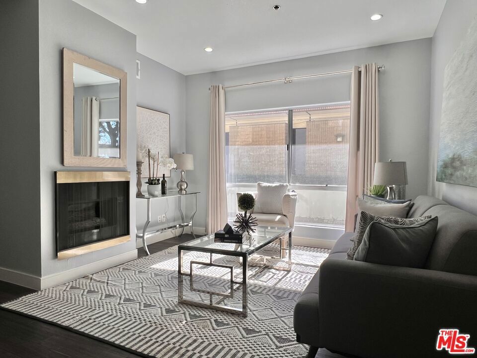 Photo of Listing #25617115