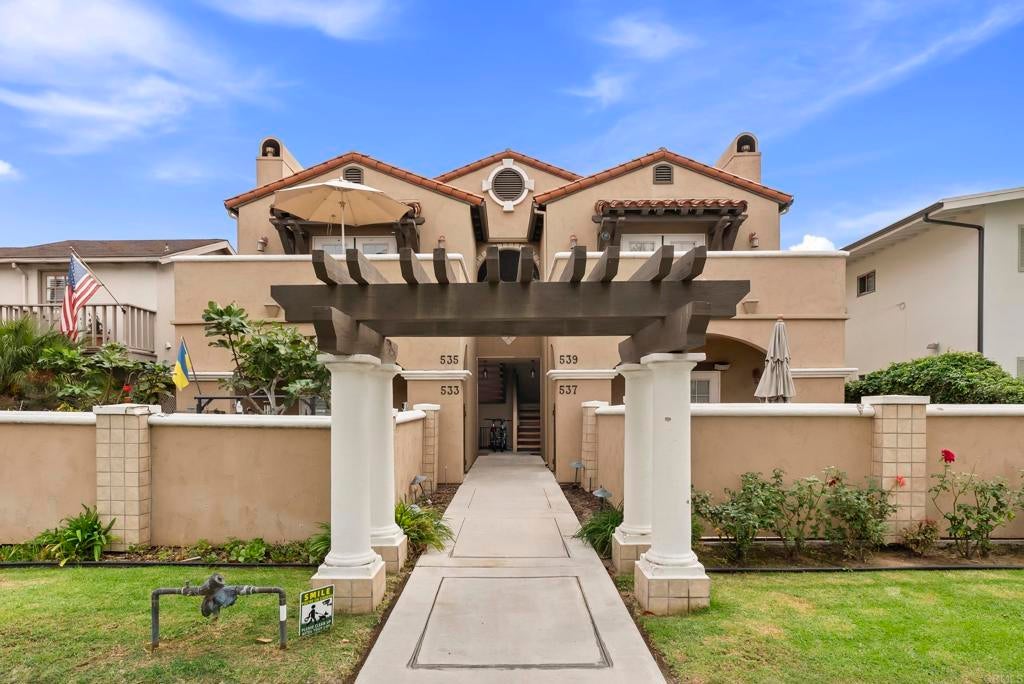 Photo of Listing #PTP2508469