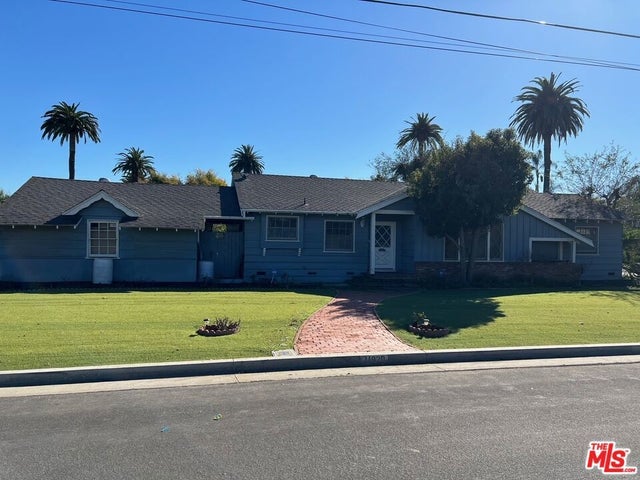 11920 N Park Avenue, Los Angeles