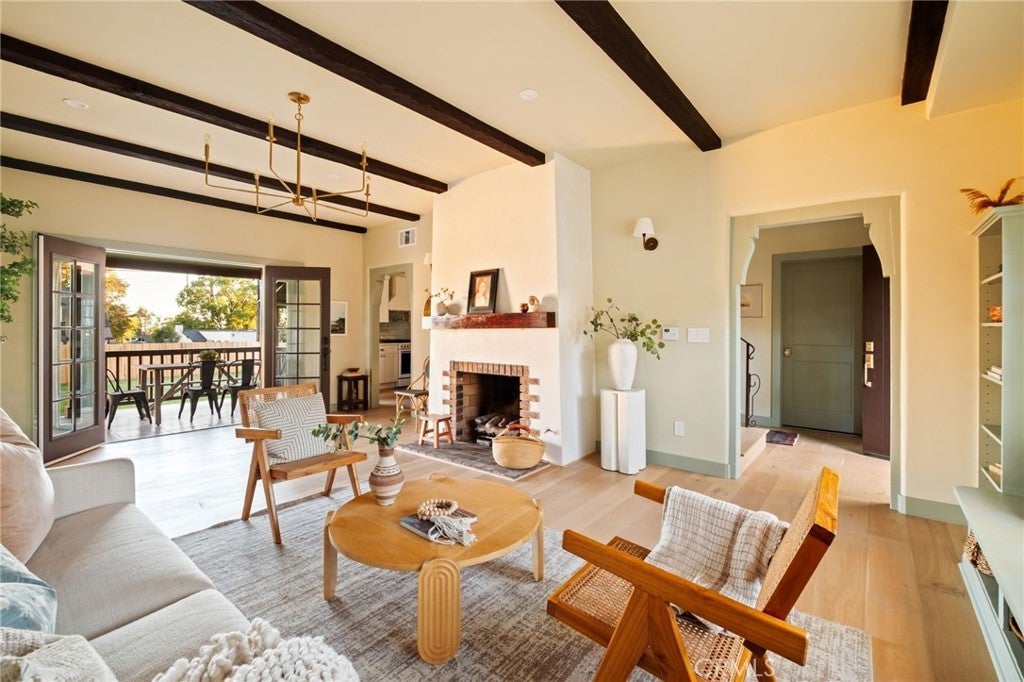 Photo of Listing #AR25257597