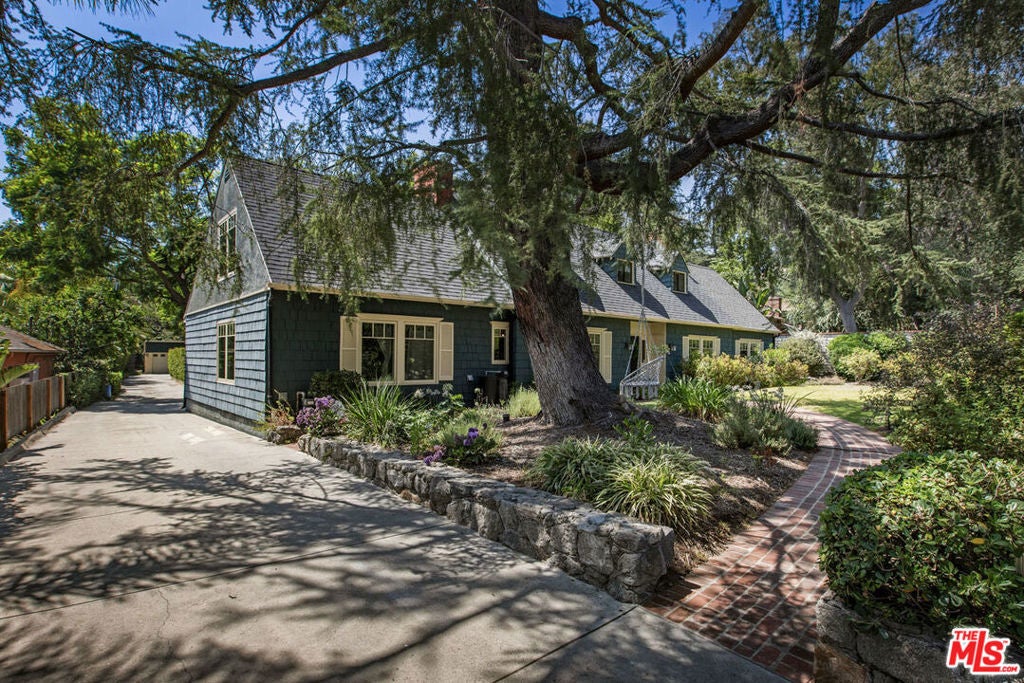 Photo of Listing #25616799