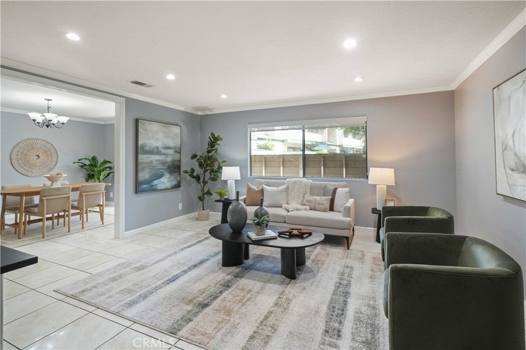 Photo of Listing #SR25258275