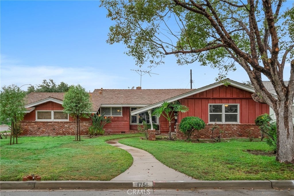 Photo of Listing #DW25244582