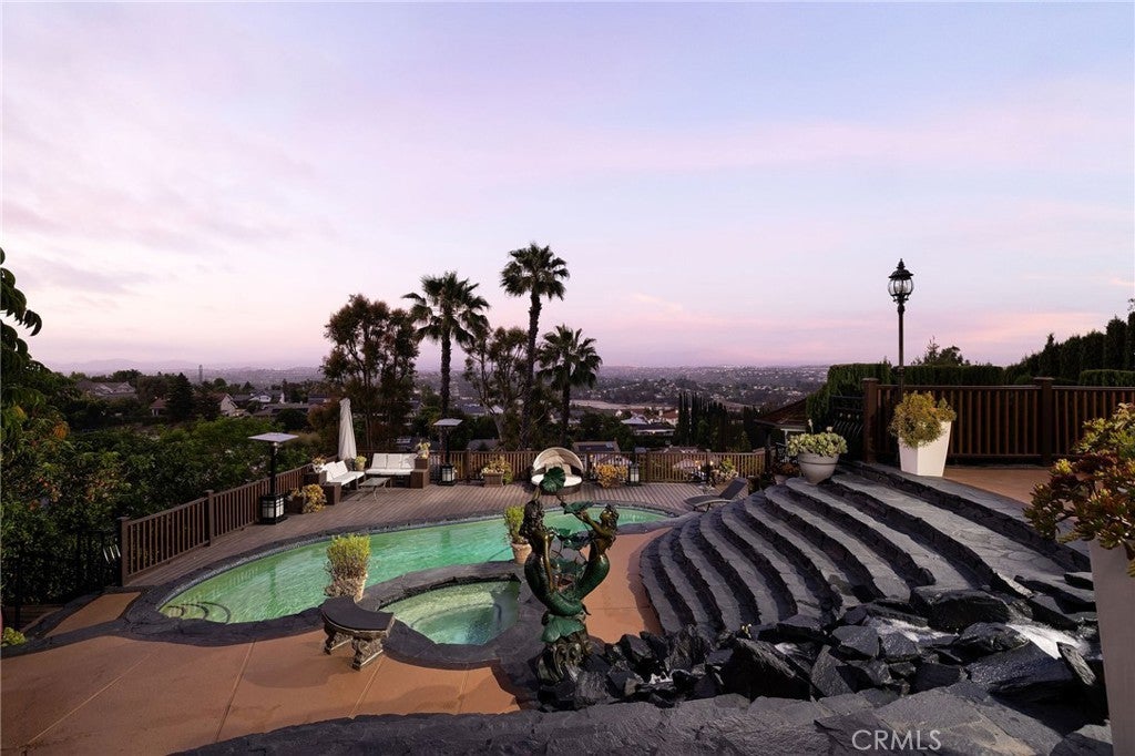 Photo of Listing #OC25258193