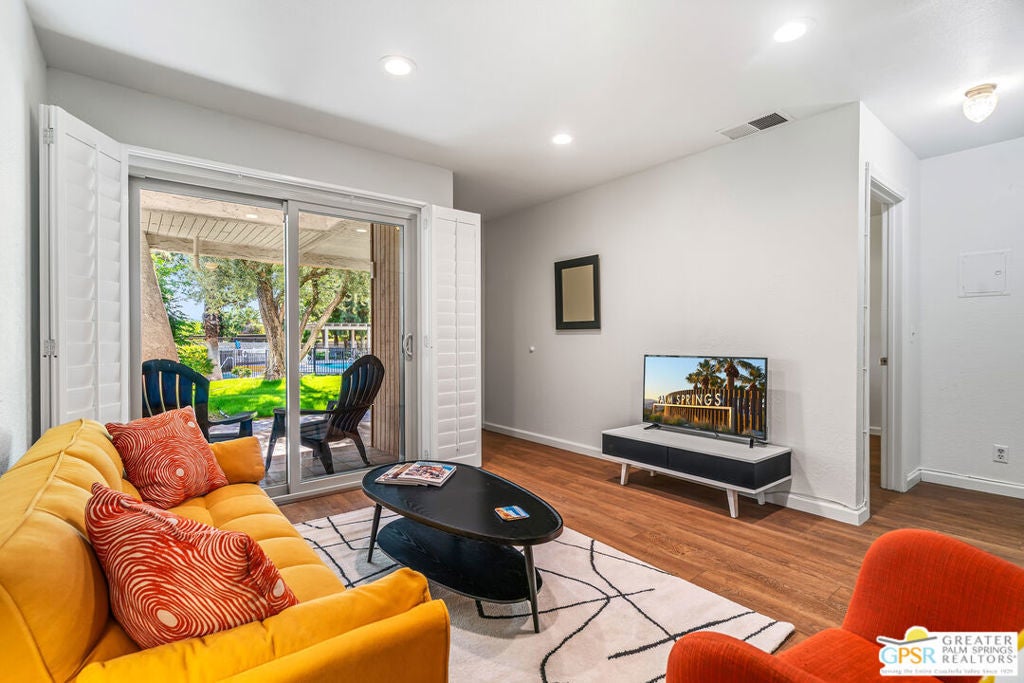 Photo of Listing #25617355PS