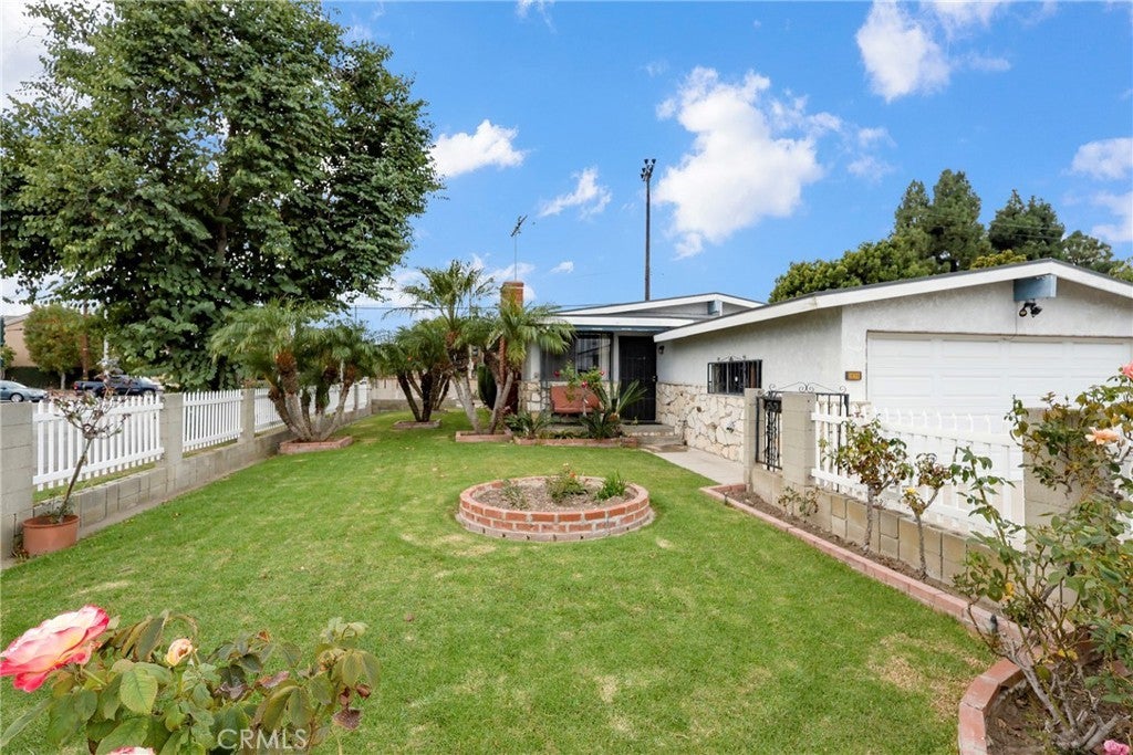 Photo of Listing #SB25258556