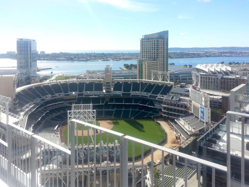 Photo of Listing #PTP2508502