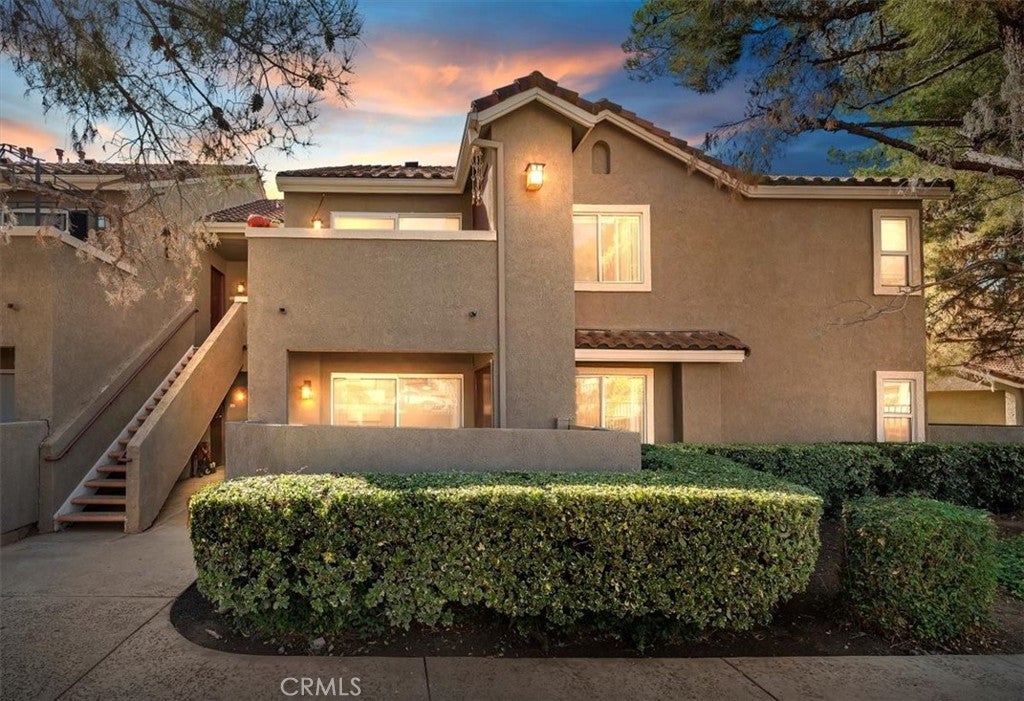 Photo of Listing #IV25258101