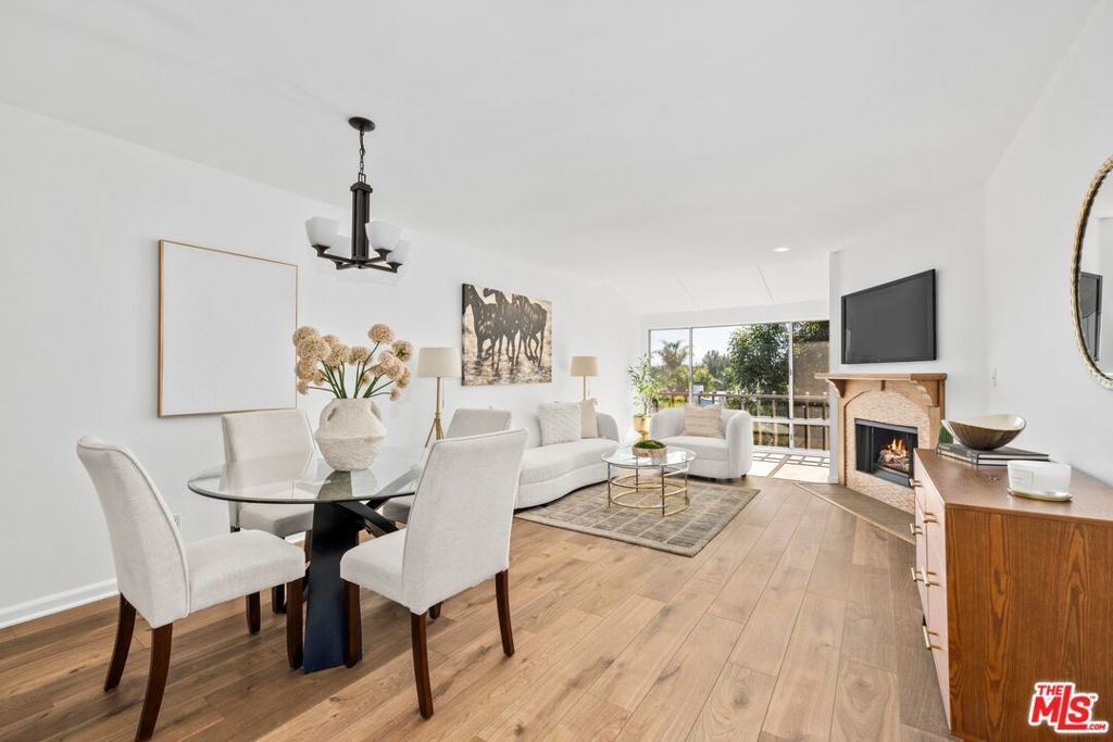 Photo of Listing #25617955