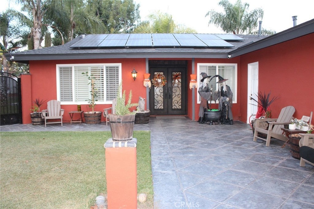 1405 Halladay, Santa Ana