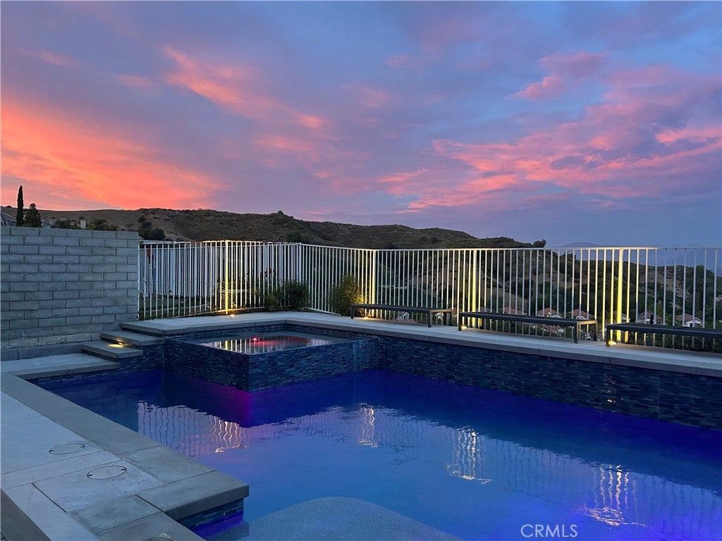 Photo of Listing #SR25257887