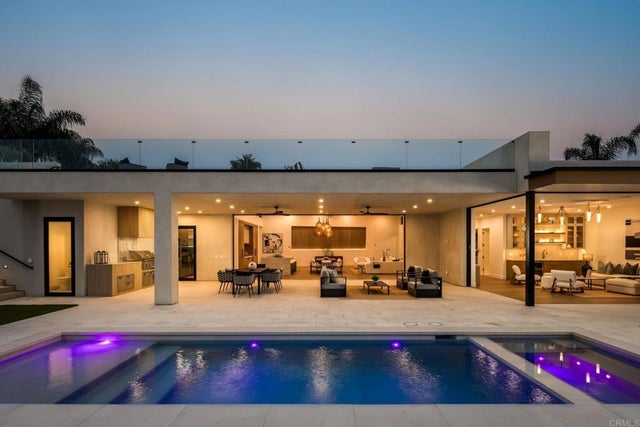 601 N Cedros, Solana Beach.