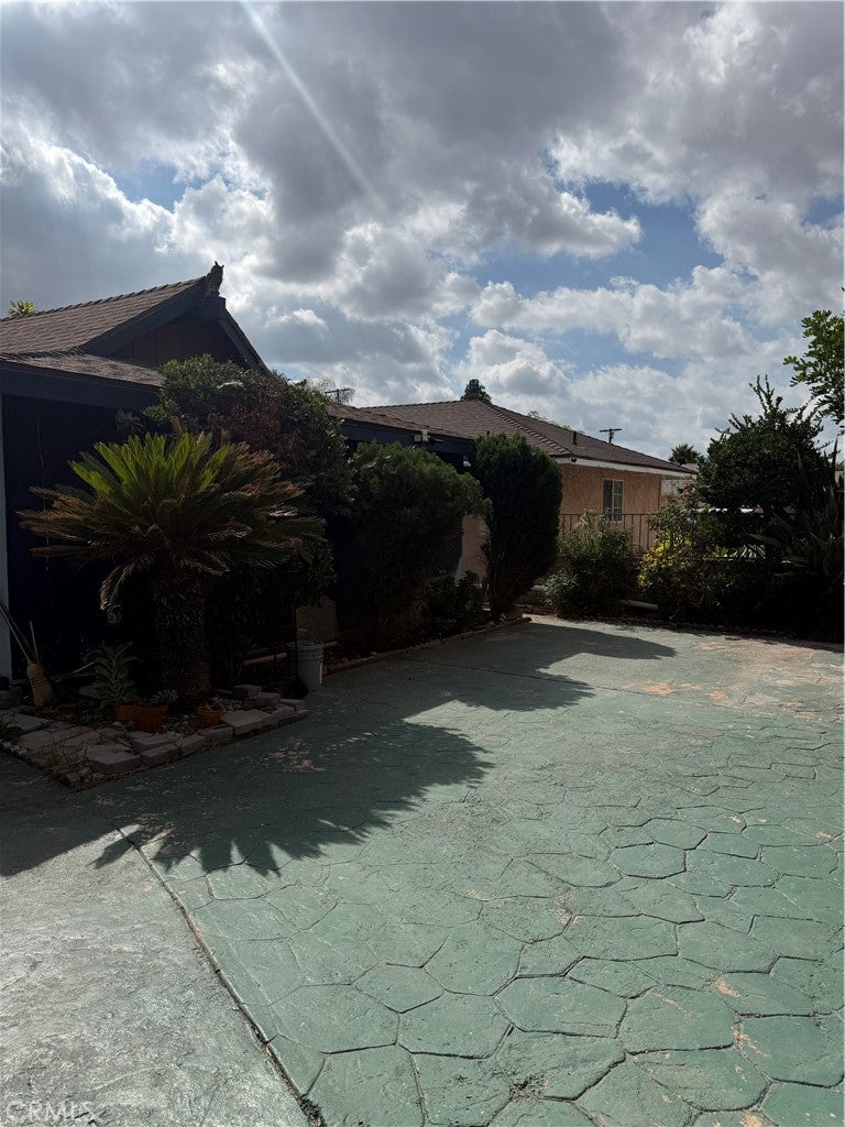 Photo of Listing #SR25258406