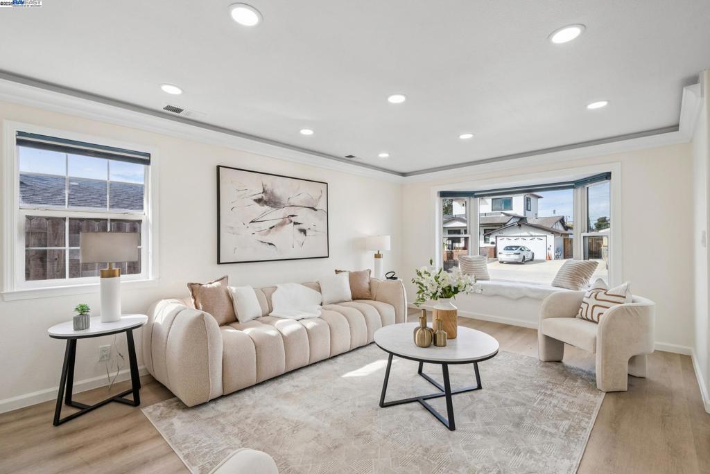 Photo of Listing #41117277