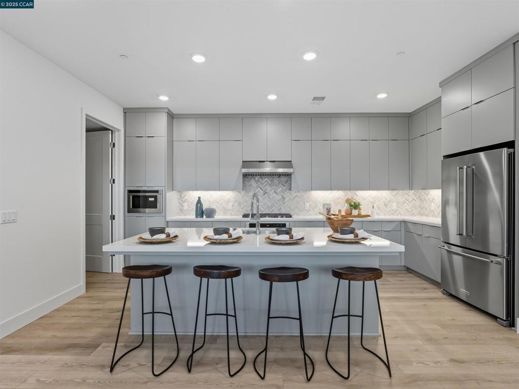 Photo of Listing #41117279