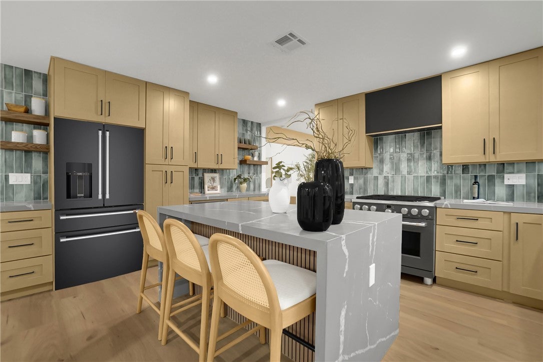 Photo of Listing #OC25258900