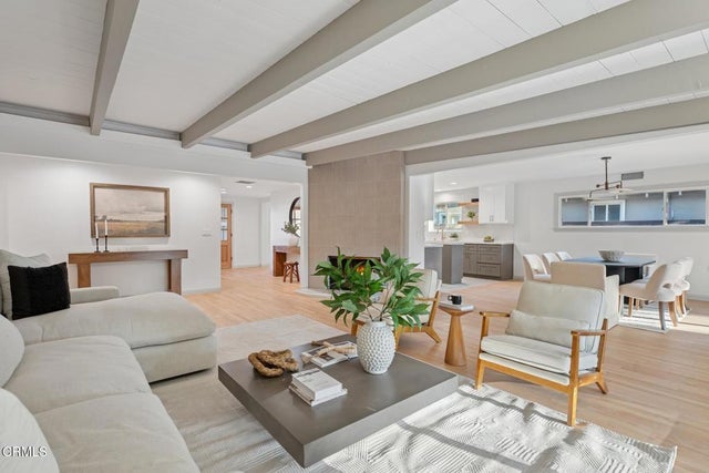 6043 Mary Ellen Avenue, Valley Glen