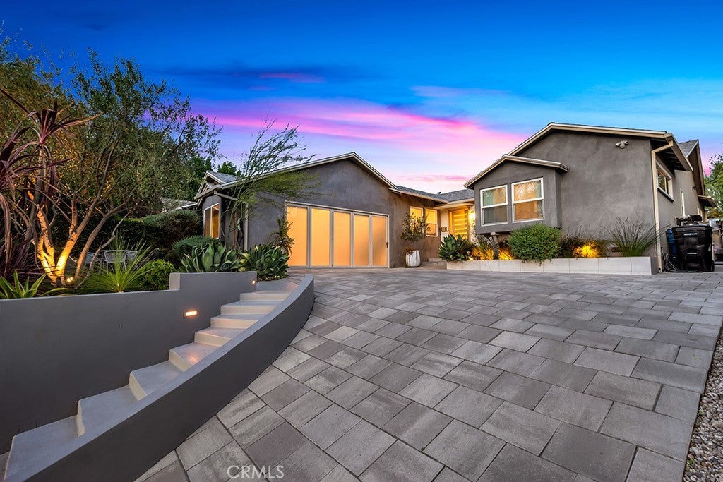 Photo of Listing #SR25259297