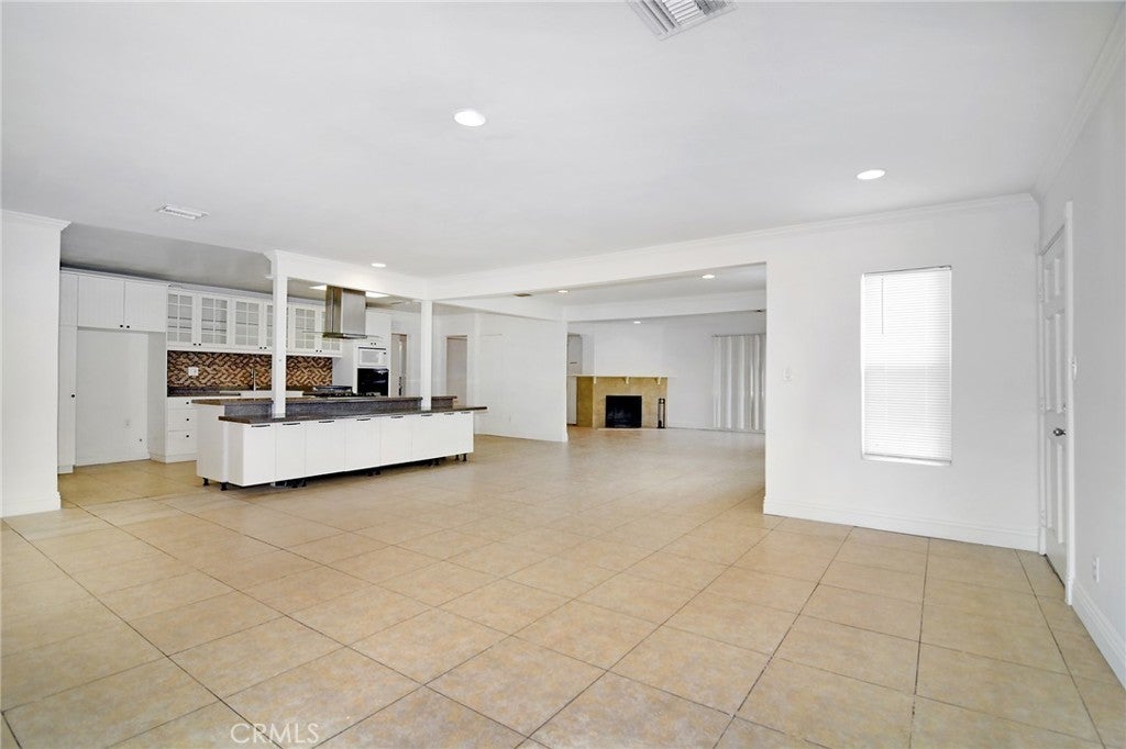 Photo of Listing #SR25258471