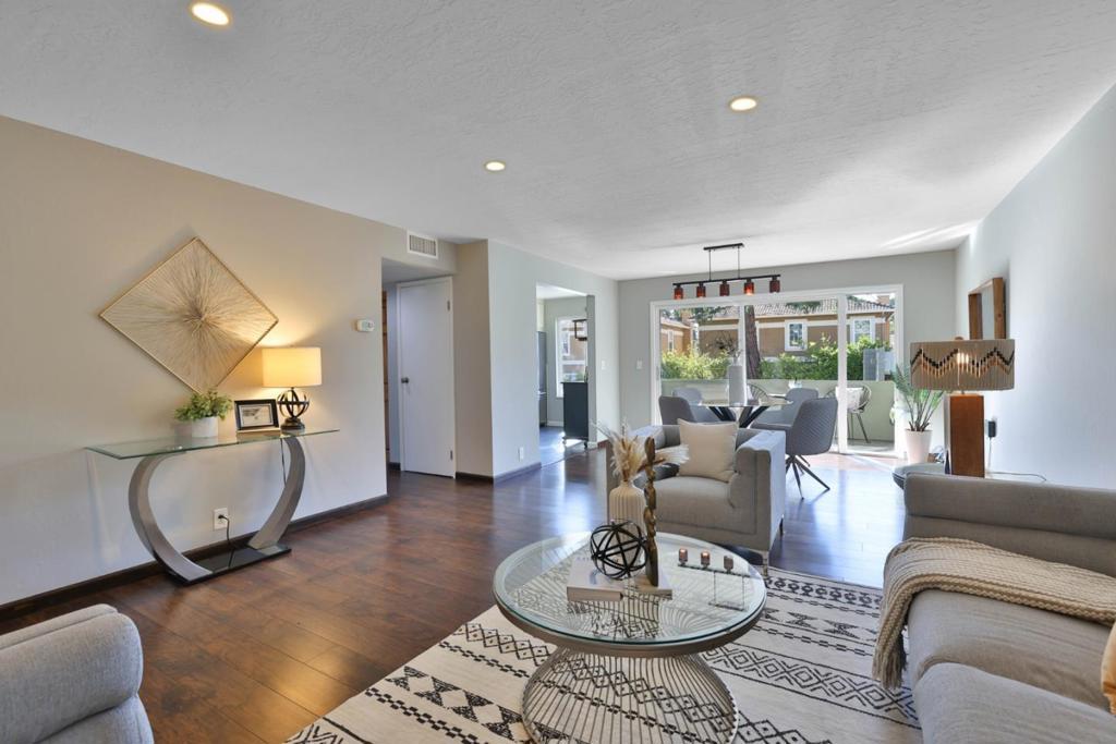 Photo of Listing #ML82027420