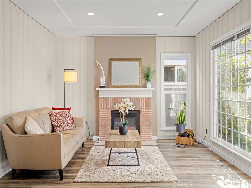 Photo of Listing #SB25257509