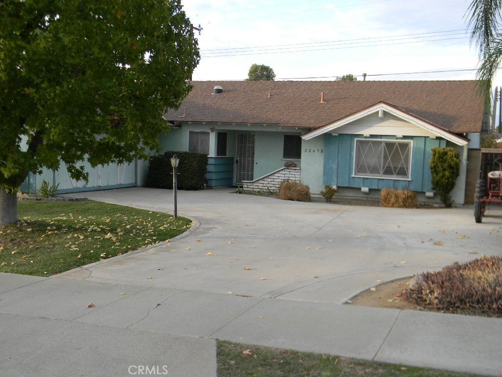 Photo of Listing #IV25259456