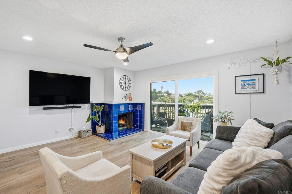 Photo of Listing #PTP2508532