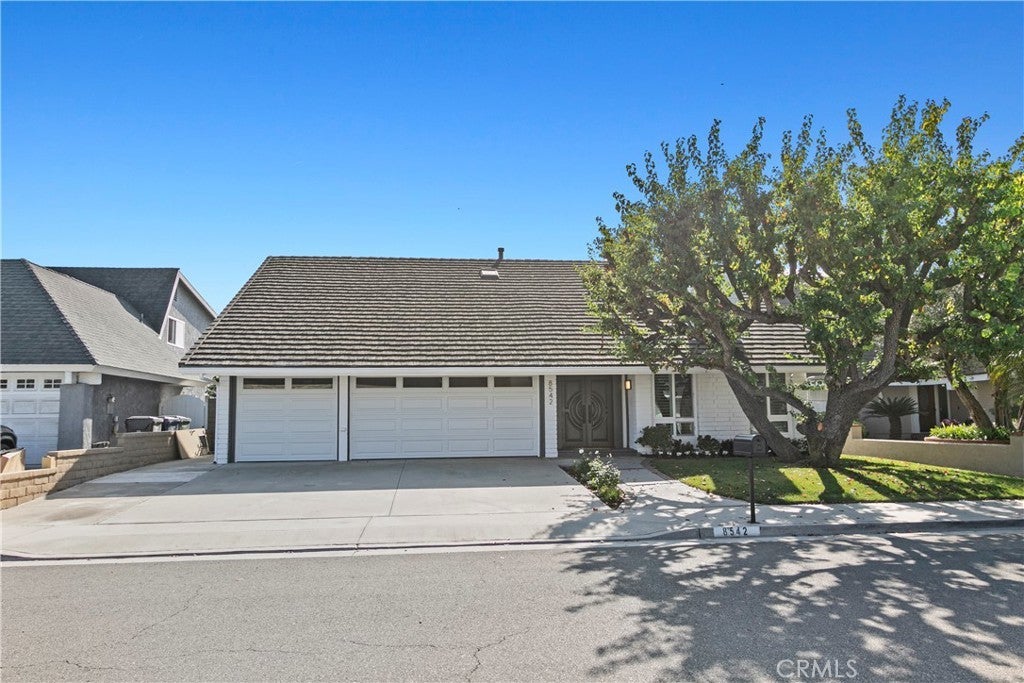 Photo of Listing #NP25258641