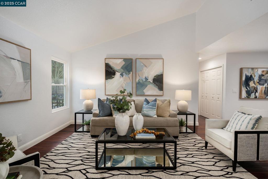 Photo of Listing #41117318