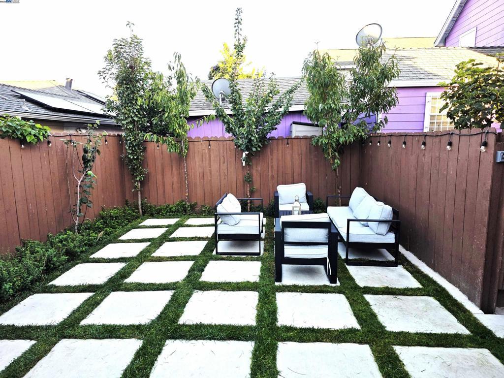 Photo of Listing #41117324