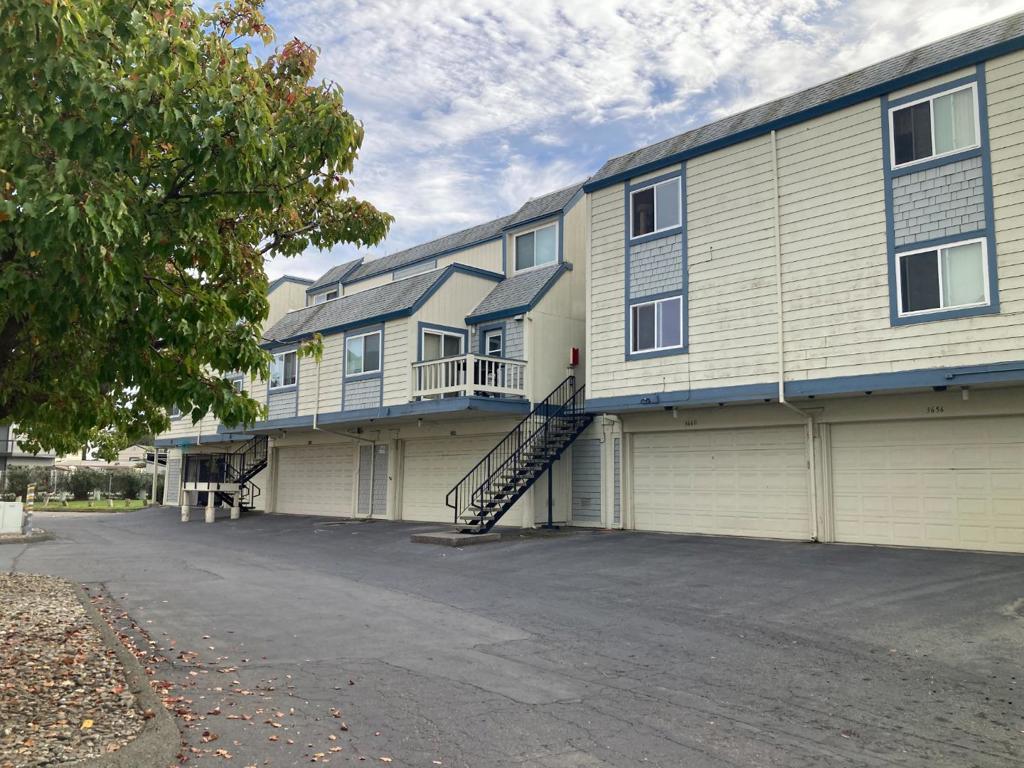 Photo of Listing #ML82027449