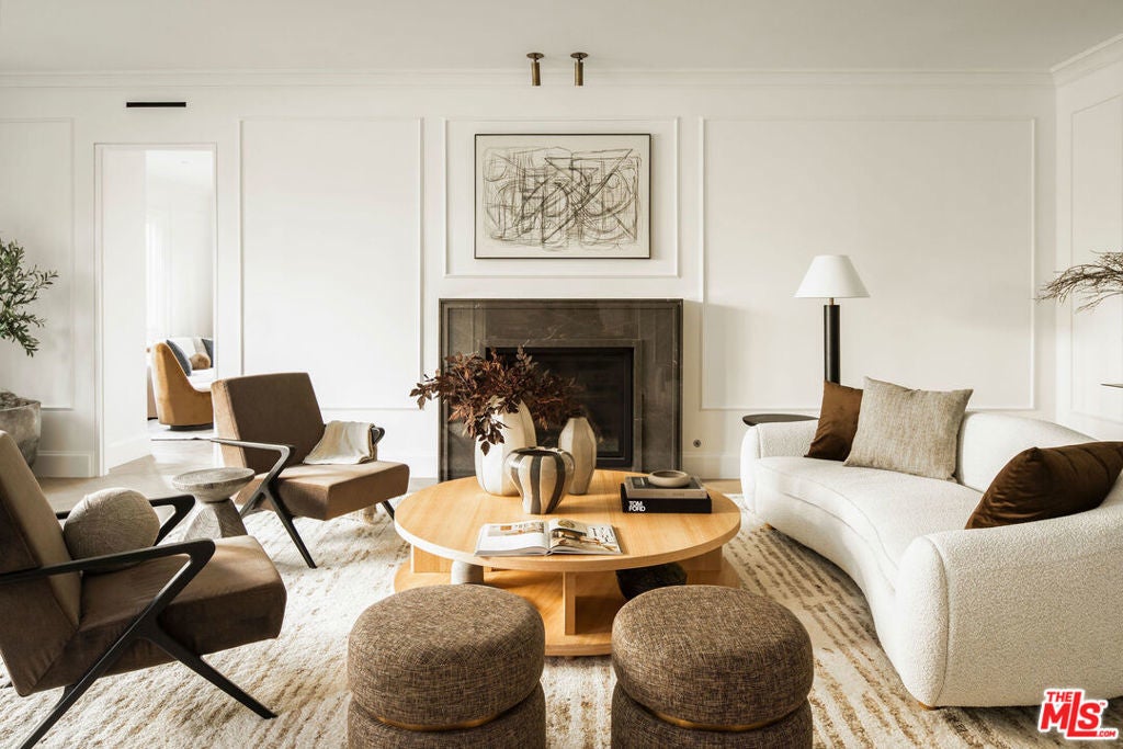 Photo of Listing #25593825