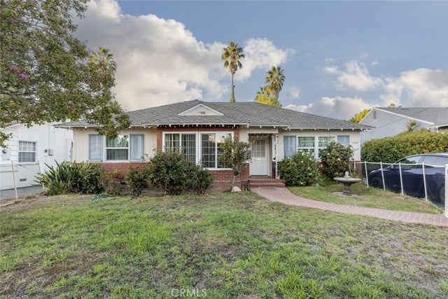 15439 Hart Street, Van Nuys