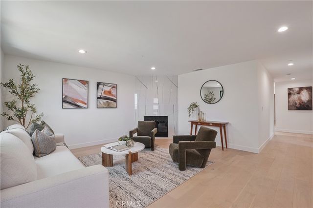 3560 Lavell, Los Angeles