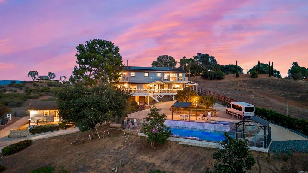 Photo of Listing #PTP2508536