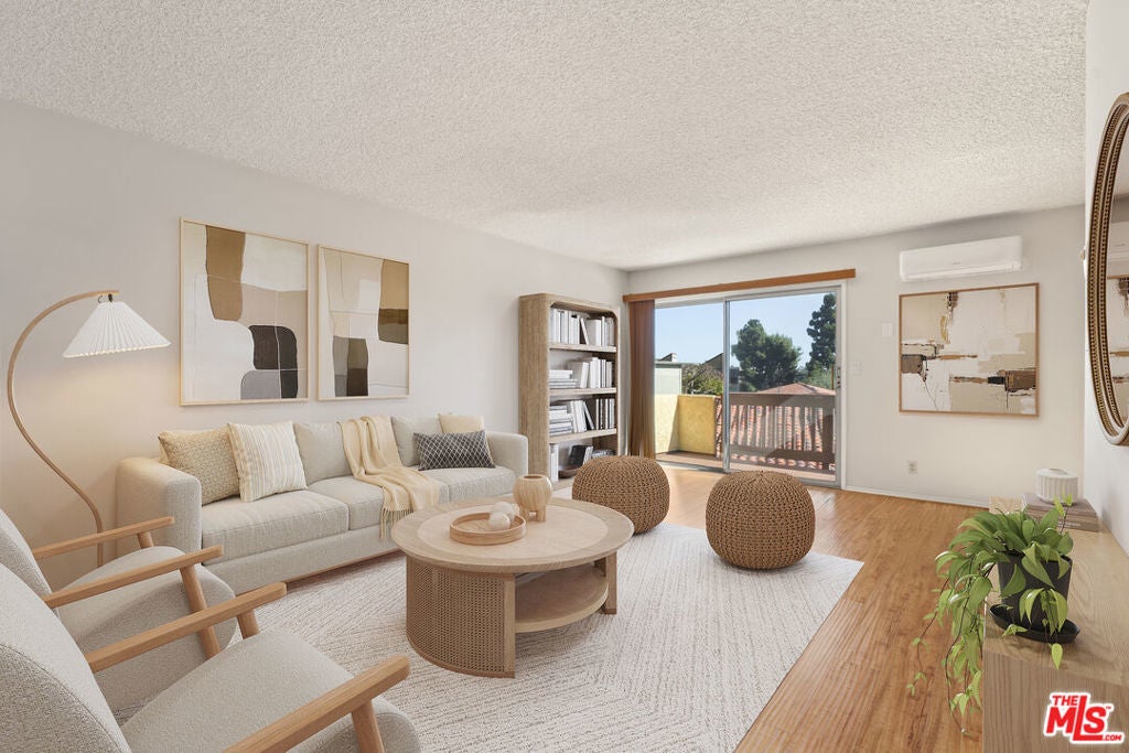 Photo of Listing #25617373