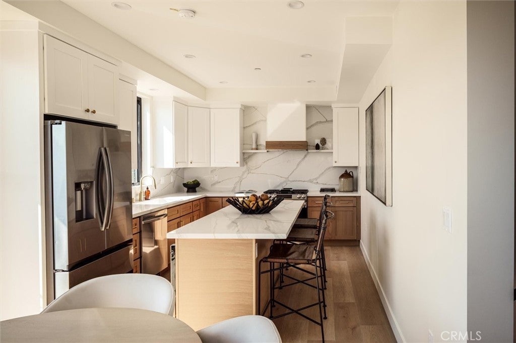 Photo of Listing #SR25259956