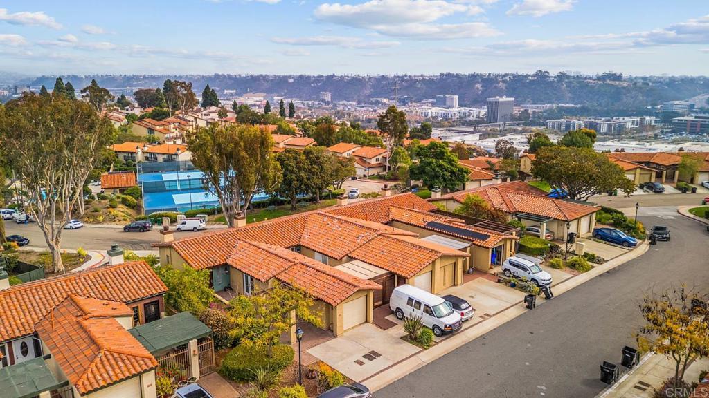 Photo of Listing #PTP2508552